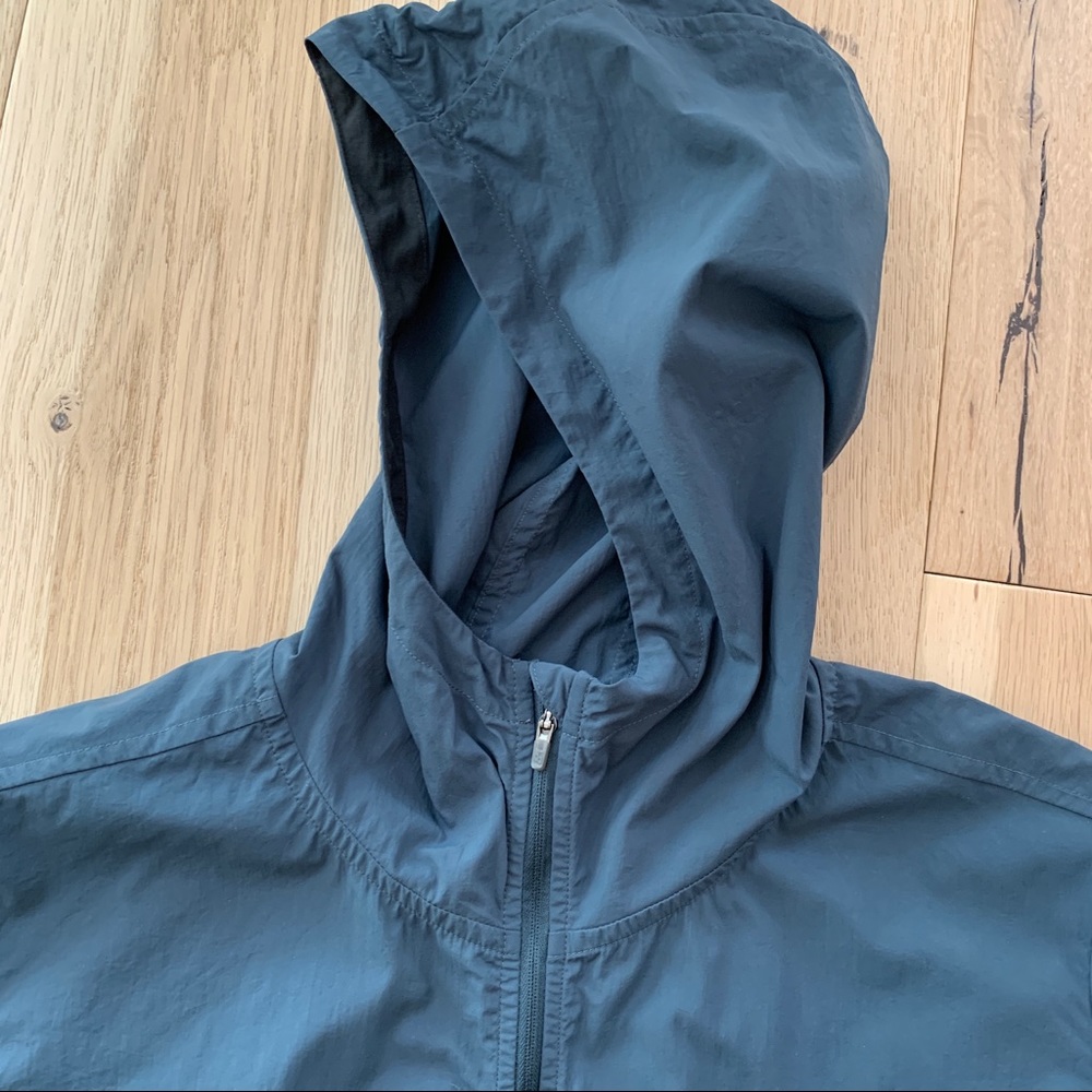New Balance Packable Transform Trench in Petrol colour - Picture 6 of 10